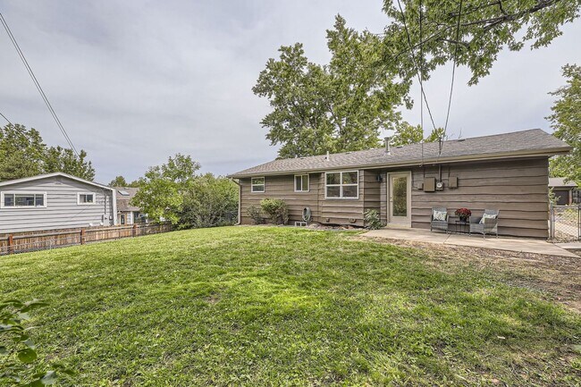 Building Photo - 1505 Findlay Way