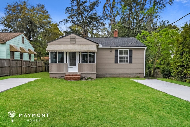 Building Photo - 410 W 62nd St