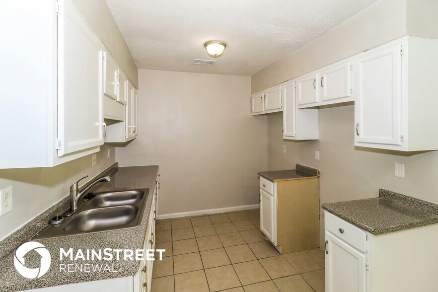 Building Photo - 5047 Carterville Pl