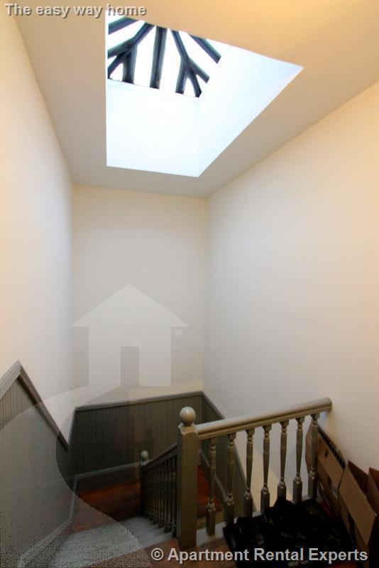 Building Photo - 147 Columbia St