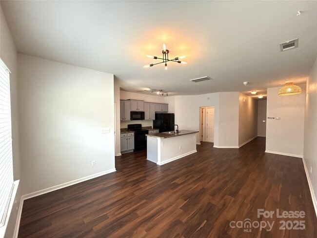 Building Photo - 7618 Galvin St