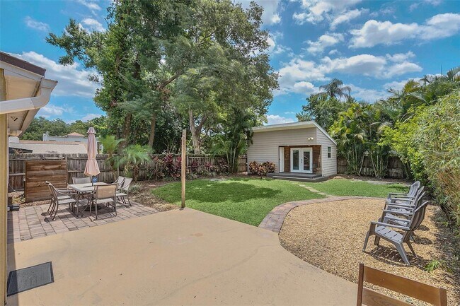 Building Photo - 1224 Catherine St