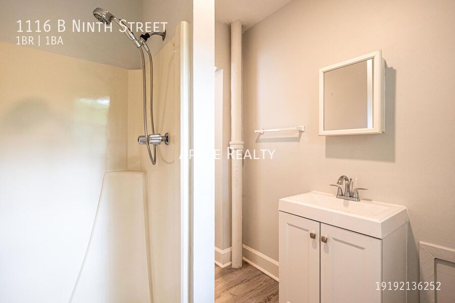 Building Photo - 1116 9th St