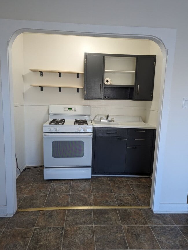 Building Photo - Available Now! Call the office to schedule a tour today! 307.382.9180