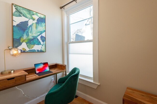 Building Photo - 23 Atlantic St