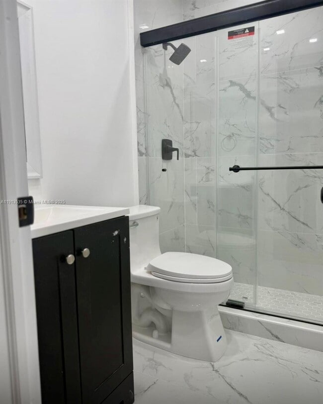 Building Photo - 7521 NE 2nd Ct