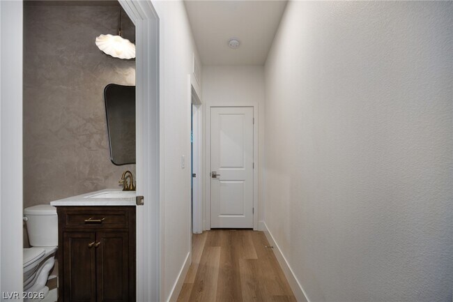 Building Photo - 9696 Starlight Ridge Ave