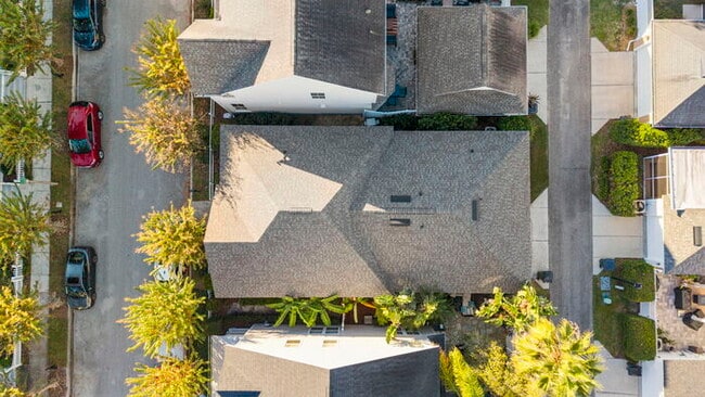 Building Photo - Centrally Located in Celebration Village