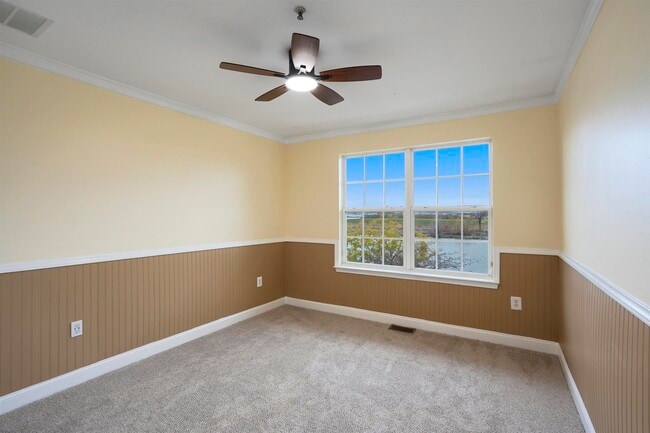 Building Photo - 80 Lyon Ct