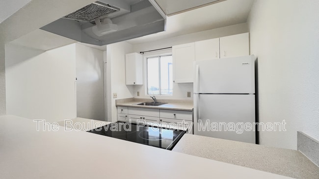 Building Photo - 94-513 Lumiaina Street