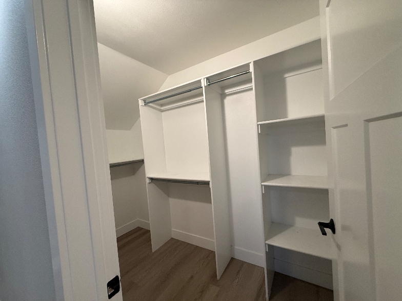 Building Photo - 651 Washington St