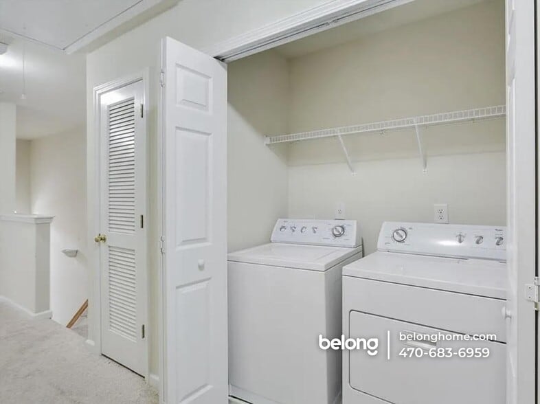 Building Photo - 3701 Utoy Dr SW