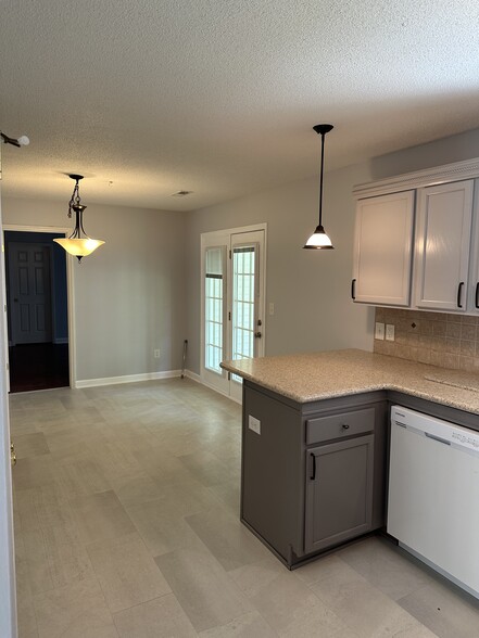 Dining area - 1524 Hawkcrest Ln
