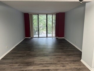 Building Photo - 509 Aurora Ave