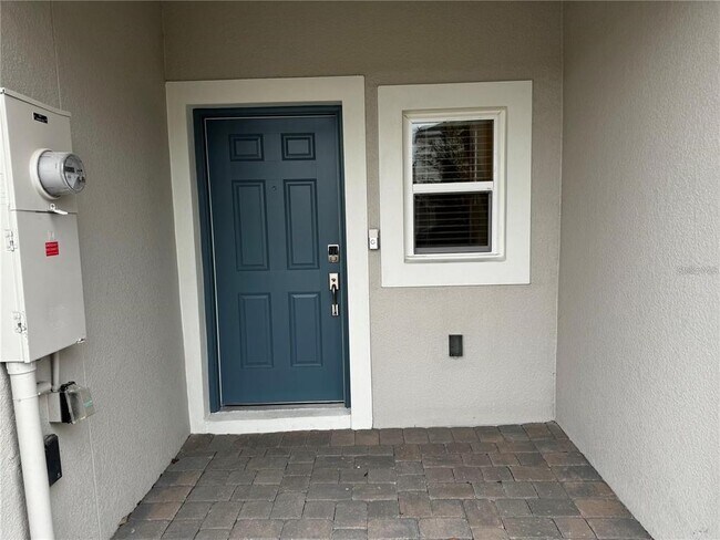 Building Photo - 3037 Canary Ave