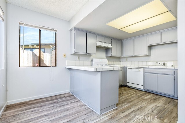 Building Photo - 1445 Prefumo Canyon Rd