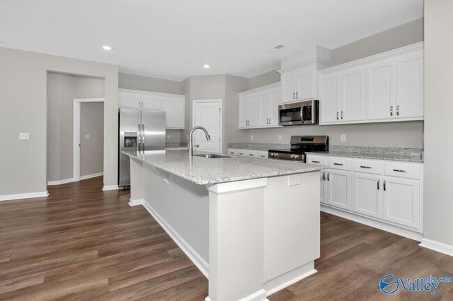 Building Photo - 103 Evergreen Ml Ln