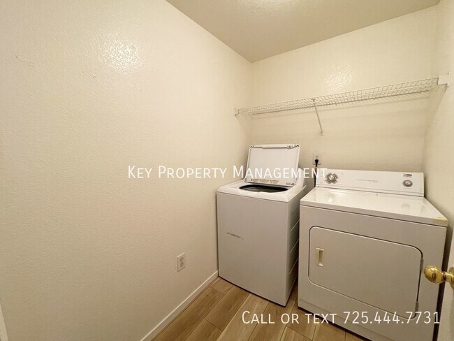 Building Photo - 6160 Rumrill St