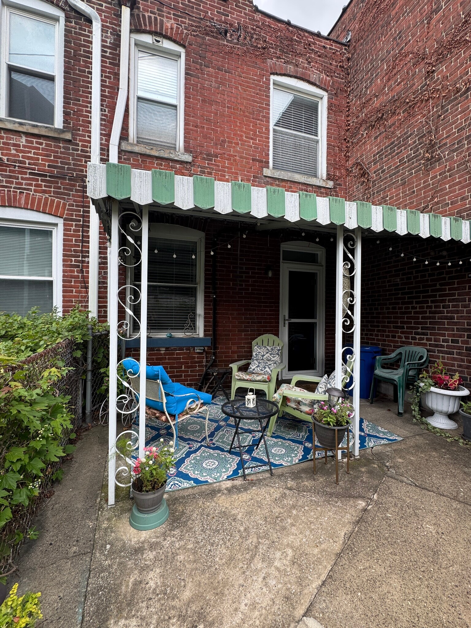 covered back patio - 4210 Calvin St