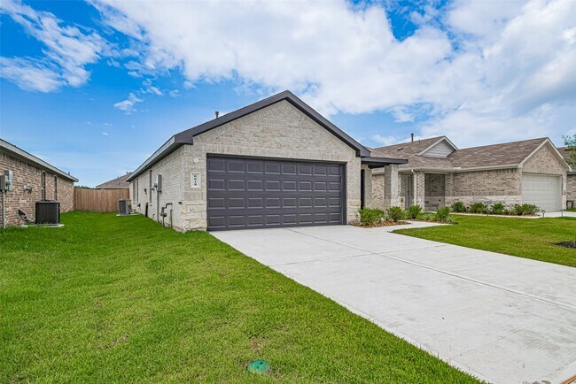 Building Photo - 6018 Alberta Fls Dr