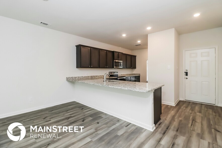 Building Photo - 149 Switchback Hl Rd