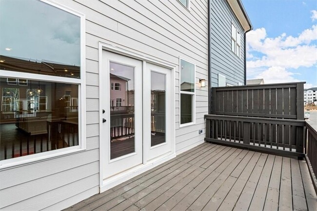 Building Photo - 741 Payton Ln