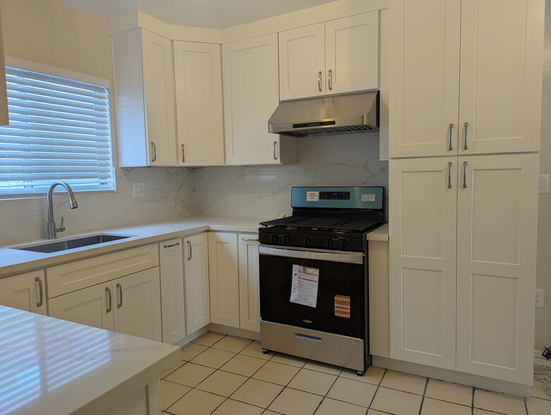 Building Photo - 4601 W 173rd St