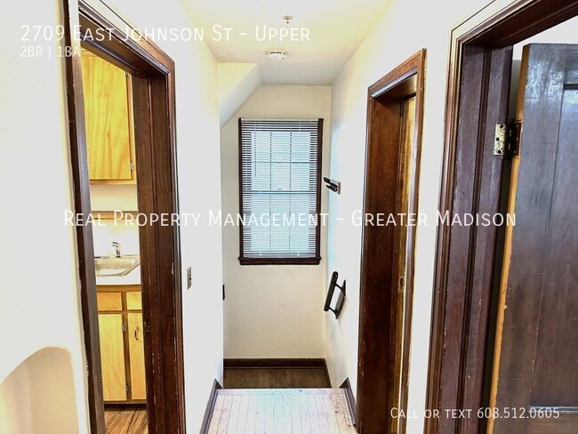 Building Photo - 2709 E Johnson St