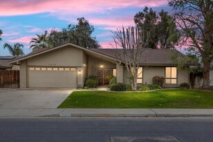 Building Photo - 7808 Selkirk Dr