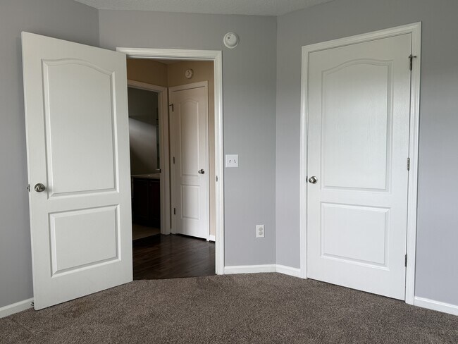 Building Photo - 146 Aquinnah Dr