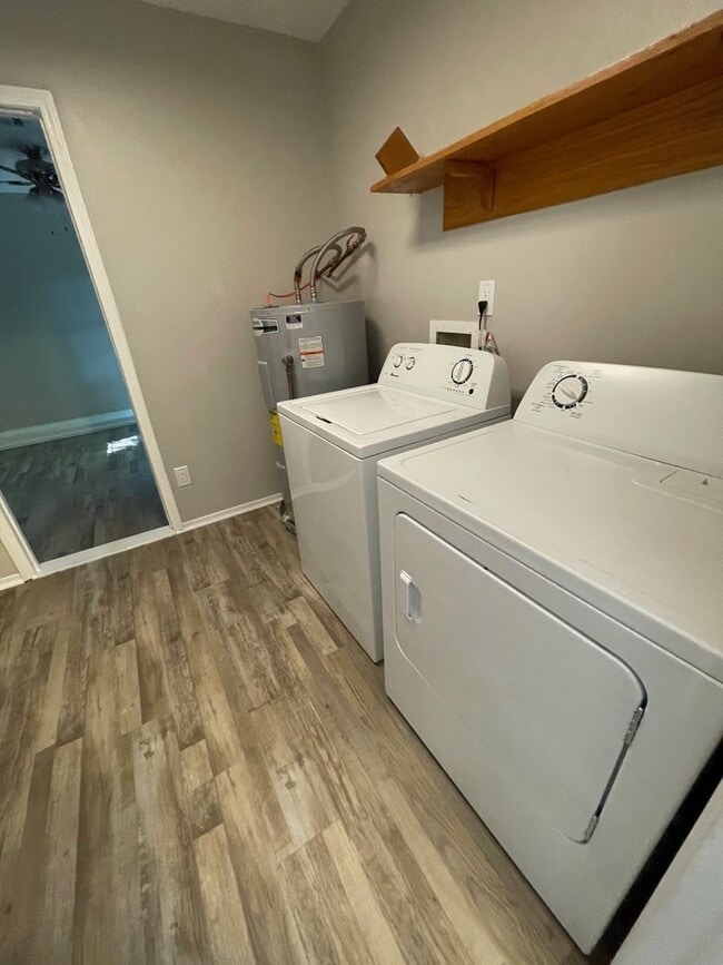Building Photo - Beautiful Upgraded Home in Northeast Pensacola - Northpointe Subdivision