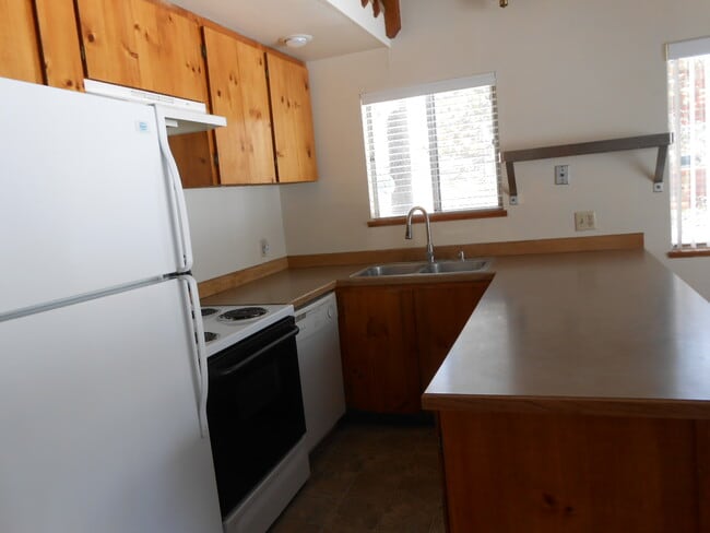 Building Photo - 17297 Golden Eye Dr