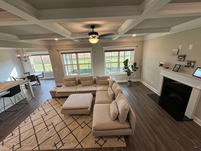 Building Photo - 807 Harley Farms Dr