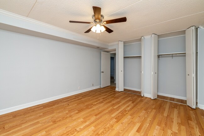 Building Photo - 407 Canberra Dr