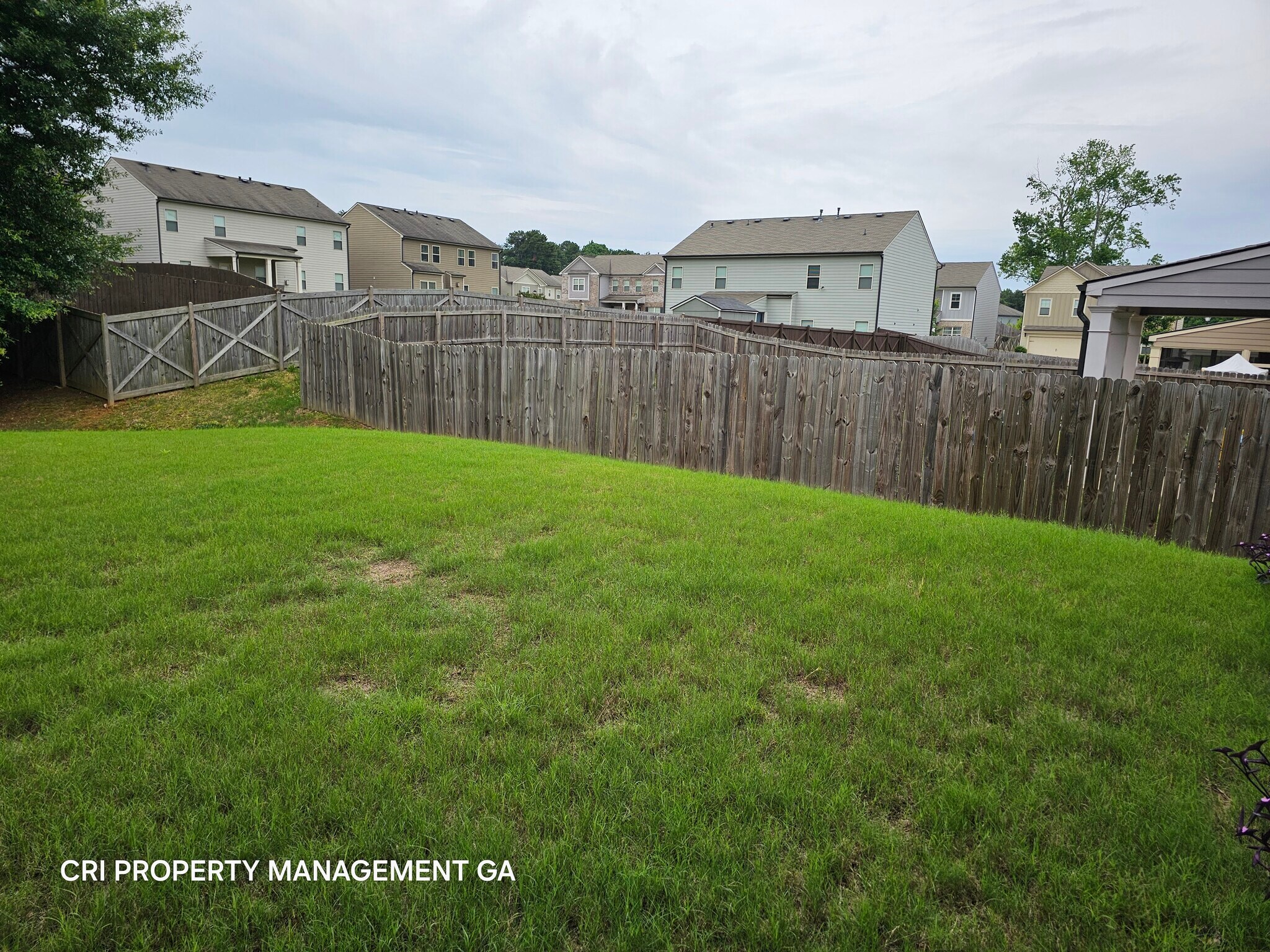 Building Photo - 352 Newshaw Dr