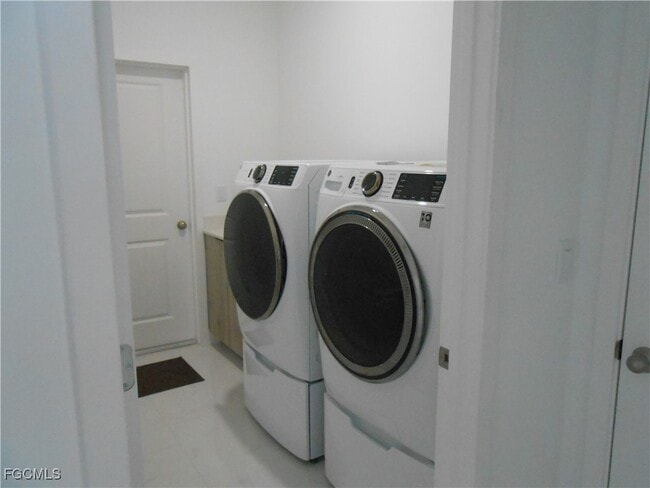 Building Photo - 6033 Kumquat Cir