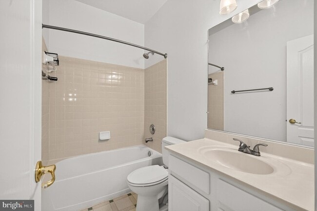 Building Photo - 6805 Oregano Ln