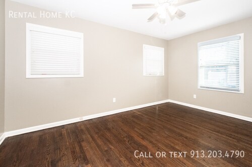 Building Photo - 5521 W 98th Pl