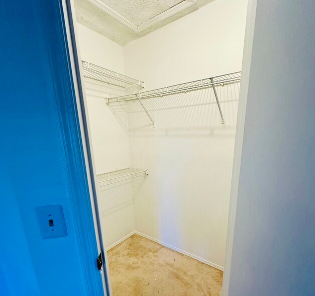 Building Photo - 12213 Augusta Woods Cir