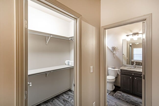 Building Photo - Fully Furnished