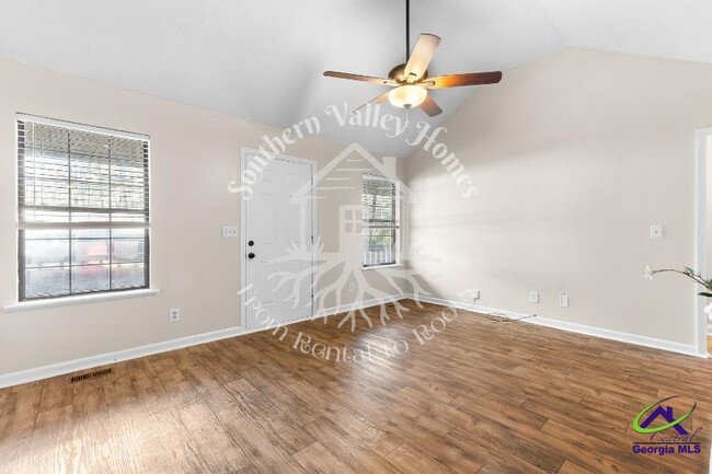 Building Photo - 543 Loblolly Ln