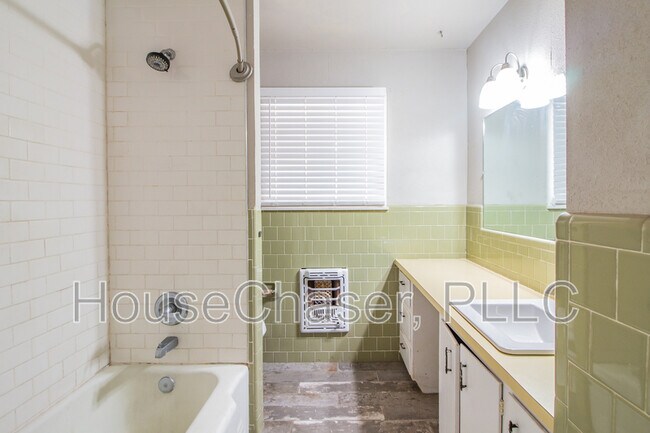 Building Photo - 4930 17th St