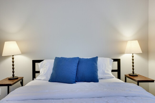 Building Photo - 141 Tommy's Ln