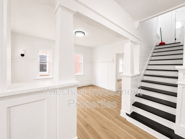 Building Photo - 201 S Blackhoof St