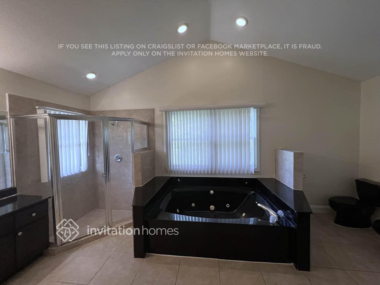 Building Photo - 5111 NW 81st Terrace