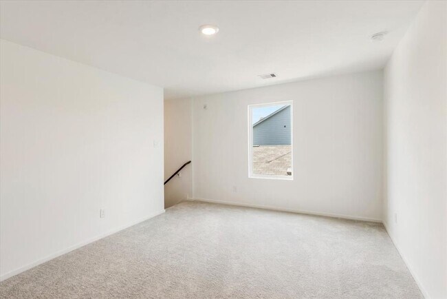 Building Photo - 12406 Lady Slipper Rd