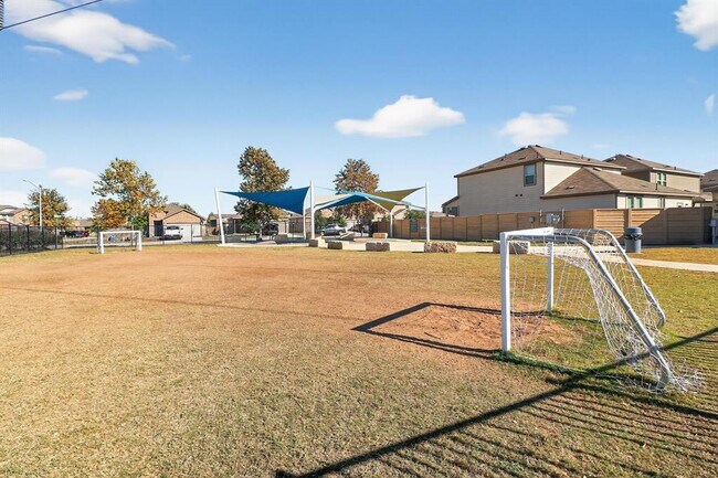 Building Photo - 137 Miracle Dr