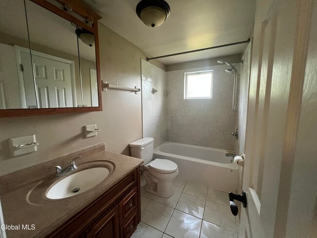Building Photo - 9 William Paca Ct