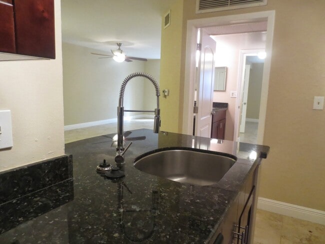 Building Photo - 2871 N Oakland Forest Dr