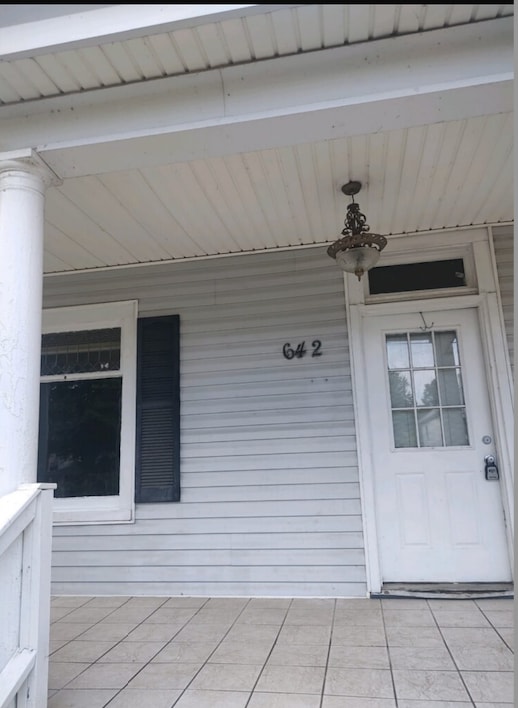 Building Photo - 642 Highland Ave SE